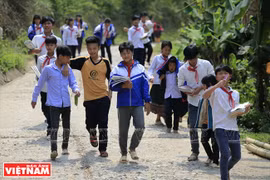 Hồi sinh những tộc người “lá vàng” nơi biên cương của Tổ quốc