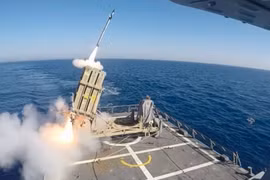 Một cuộc thử nghiệm hệ thống phòng thủ tên lửa Iron Dome. (Nguồn: haaretz.com)
