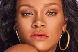 Với 14 thỏi son của Fenty Beauty, Rihanna là nữ hoàng màu son dị biệt