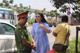 Vi phạm giao thông và văn hóa ứng xử của các sao Việt