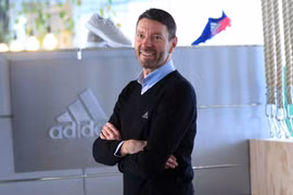 CEO Adidas kêu gọi ngành thời trang phát triển bền vững hơn