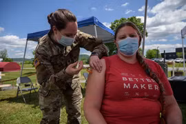 [Video] Phụ nữ mang thai, cho con bú có nên tiêm vaccine COVID-19?