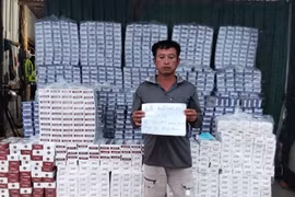 Bắt giữ tàu vận chuyển 26.500 bao thuốc lá lậu ở vùng biển Kiên Giang