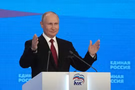 Tổng thống Putin khẳng định nguyên tắc phát triển tiềm lực quốc phòng