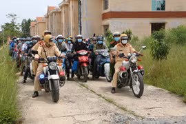 Hàng trăm người dân tại Long An có nguyện vọng được về quê