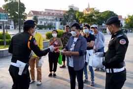 COVID-19: Campuchia phạt nặng trường hợp vi phạm quy định phòng dịch 