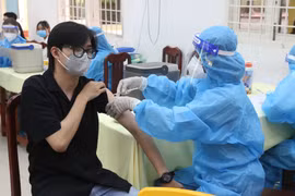 Quỹ vaccine COVID-19 đã chi hơn 7.053 tỷ đồng, còn gần 1.731 tỷ đồng