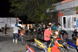 Cà Mau, Trà Vinh xử phạt nghiêm vi phạm về phòng, chống dịch COVID-19