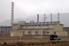 Quang cảnh nhà máy làm giàu urani của Iran ở thành phố miền Trung Isfahan. (Ảnh: AFP/TTXVN)