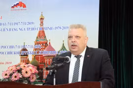 Ông Alexey Vladimirovich Popov, Tổng Lãnh sự Liên bang Nga tại Thành phố Hồ Chí Minh phát biểu tại buổi Họp mặt. (Ảnh: Xuân Khu-TTXVN)
