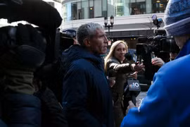 William Singer rời tòa án Boston ngày 12/3. (Nguồn: New York Times)