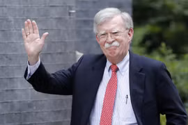 Cố vấn An ninh quốc gia Mỹ John Bolton đang trong chuyến thăm Ukraine. (Ảnh: AFP/TTXVN)