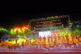 Chương trình nghệ thuật "Hào khí Xương Giang" chào mừng buổi lễ kỷ niệm 120 năm ngày thành lập tỉnh Bắc Giang. (Ảnh Dương Trí/TTXVN) 