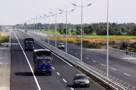 Khởi động dự án xây dựng đường cao tốc Trung Lương-Mỹ Thuận