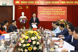  Bí thư Thành ủy Hà Nội Vương Đình Huệ phát biểu. (Ảnh: Văn Điệp/TTXVN)