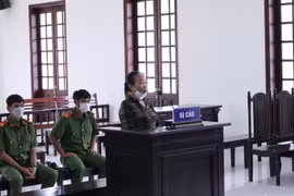 Bị cáo Khánh tại phiên tòa. (Ảnh: Đậu Tất Thành/TTXVN)
