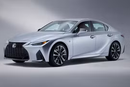 Mẫu xe sedan hạng sang Lexus IS mới với thiết kế thể thao, mạnh mẽ hơn phiên bản tiền nhiệm. (Ảnh nguồn: Lexus)