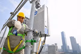 MobiFone đang gấp rút triển khai các giải pháp, phương án kỹ thuật cho phát sóng thử nghiệm 5G thương mại. (Ảnh nguồn: MobiFone)