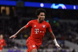Serge Gnabry lập cú poker không tưởng vào lưới Tottenham Hotspur. (Ảnh: Getty)