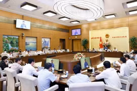 Ủy ban Thường vụ Quốc hội tổ chức cuộc họp để xem xét, quyết định về việc sắp xếp đơn vị hành chính cấp huyện, xã giai đoạn 2023-2025 của 21 tỉnh, thành phố. (Ảnh: Doãn Tấn/TTXVN)