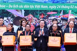 Chủ tịch nước Võ Văn Thưởng dự Ngày hội sắc Xuân trên mọi miền tổ quốc