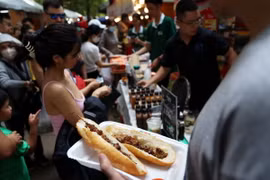 Lễ hội bánh mỳ Việt Nam lần thứ 2 năm 2024 diễn ra tại Công viên Lê Văn Tám, Quận 1, Thành phố Hồ Chí Minh. (Ảnh: Hồng Đạt/TTXVN)