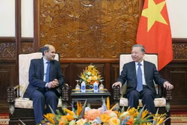 Chủ tịch nước Tô Lâm tiếp Đại sứ Cộng hòa Ấn Độ tại Việt Nam Sandeep Arya. (Ảnh: Nhan Sáng/TTXVN)