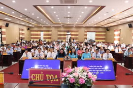 Đại biểu dự kỳ họp. (Ảnh: Công Trí/TTXVN)