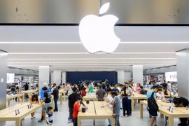 Tại một gian hàng của Apple ở New York, Mỹ ngày 2/8. (Nguồn: THX/ TTXVN)