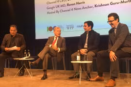 (Trừ trái sang) Người dẫn Krishnan Guru-Murthy của Channel 4 News; WPP CEO Martin Sorrell; Giám đốc Google tại Anh Ronan Harris; CEO David Abraham của Channel 4 tại Ngày hội Quảng cáo Anh của IPA tổ chức tại London. (Nguồn: businessinsider.com)