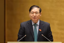 Chủ nhiệm Ủy ban Khoa học, Công nghệ và Môi trường của Quốc hội Phan Xuân Dũng trình bày Báo cáo giải trình, tiếp thu, chỉnh lý dự thảo Luật Bảo vệ môi trường (sửa đổi). (Ảnh: Dương Giang/TTXVN)