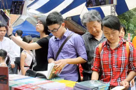 Phát hành sách đã có quyết định thu hồi, một nhà sách bị phạt nặng