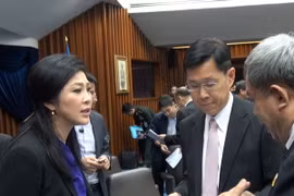 Ủy ban bầu cử sẽ gặp riêng bà Yingluck vào 16/1