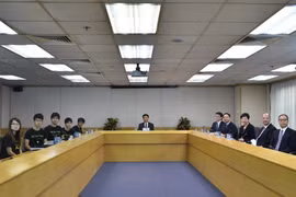 Chính quyền Hong Kong và sinh viên kết thúc đối thoại trong bế tắc