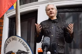 Nhà sáng lập trang mạng WikiLeaks, ông Julian Assange. (Ảnh: AFP/TTXVN)