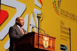 Tổng thống Nam Phi Ramaphosa phát biểu tại hội nghị diễn ra trong hai ngày 17-18/11. (Ảnh: Phi Hùng/TTXVN)