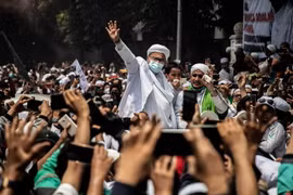 Habib Rizieq Shihab, giáo sỹ Hồi giáo được mệnh danh là “giáo sỹ lửa.” (Nguồn: DPA)