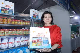 Muối Bạc Liêu - một trong những sản phẩm đặc trưng của nông dân Bạc Liêu đã được xuất khẩu đi nhiều nước trên thế giới. (Ảnh: Chanh Đa/TTXVN)