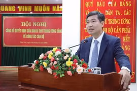 Ông Tạ Anh Tuấn - Phó Bí thư Tỉnh ủy Phú Yên nhiệm kỳ 2020-2025 phát biểu nhận nhiệm vụ. (Ảnh: Xuân Triệu/TTXVN)
