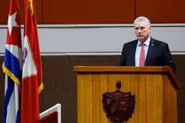 Chủ tịch Cuba Miguel Diaz-Canel phát biểu tại La Habana. (Ảnh: AFP/TTXVN)