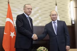 Tổng thống Thổ Nhĩ Kỳ Recep Tayyip Erdogan và Tổng thống Nga Vladimir Putin. (Ảnh: AFP/TTXVN)
