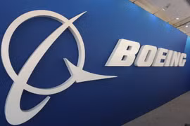Biểu tượng của Hãng sản xuất máy bay của Mỹ Boeing. (Ảnh: AFP/TTXVN)