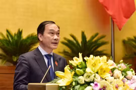 Chủ nhiệm Ủy ban Kinh tế của Quốc hội Vũ Hồng Thanh trình bày Báo cáo giải trình, tiếp thu, chỉnh lý dự án Luật Chứng khoán (sửa đổi). (Ảnh: Phương Hoa/TTXVN)