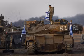 Binh sỹ Israel được triển khai tại khu vực gần biên giới Israel và Dải Gaza. (Nguồn: AFP/ TTXVN)