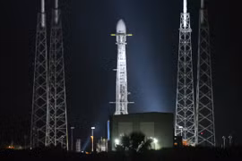 Cận cảnh SpaceX phóng vệ tinh cấp Internet tốc độ cao cho toàn cầu. (Nguồn: Florida Today)