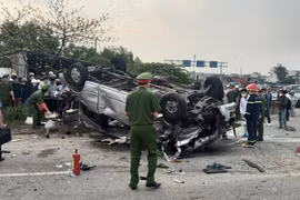 Hiện trường vụ tai nạn hôm 14/2. (Ảnh: Trịnh Bang Nhiệm/TTXVN)
