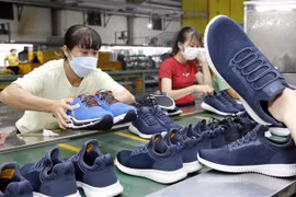Xuất khẩu giày dép của Việt Nam sang thị trường Pháp tăng trưởng mạnh. (Ảnh: Trần Việt/TTXVN)