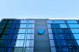 Mạng xã hội Twitter đang đàm phán "bán mình" cho Google?