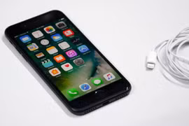 iPhone 7 "sống sót" sau loạt bài kiểm tra khắc nghiệt thử độ bền