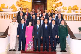 Thủ tướng Nguyễn Xuân Phúc với các Thành viên Chính phủ nhiệm kỳ 2016-2021. (Ảnh: Thống Nhất/TTXVN)